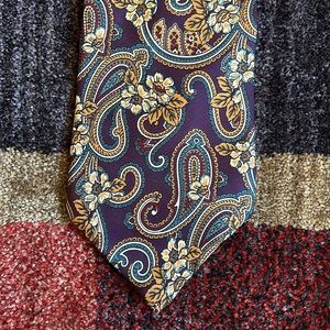 Vintage purple paisley tie